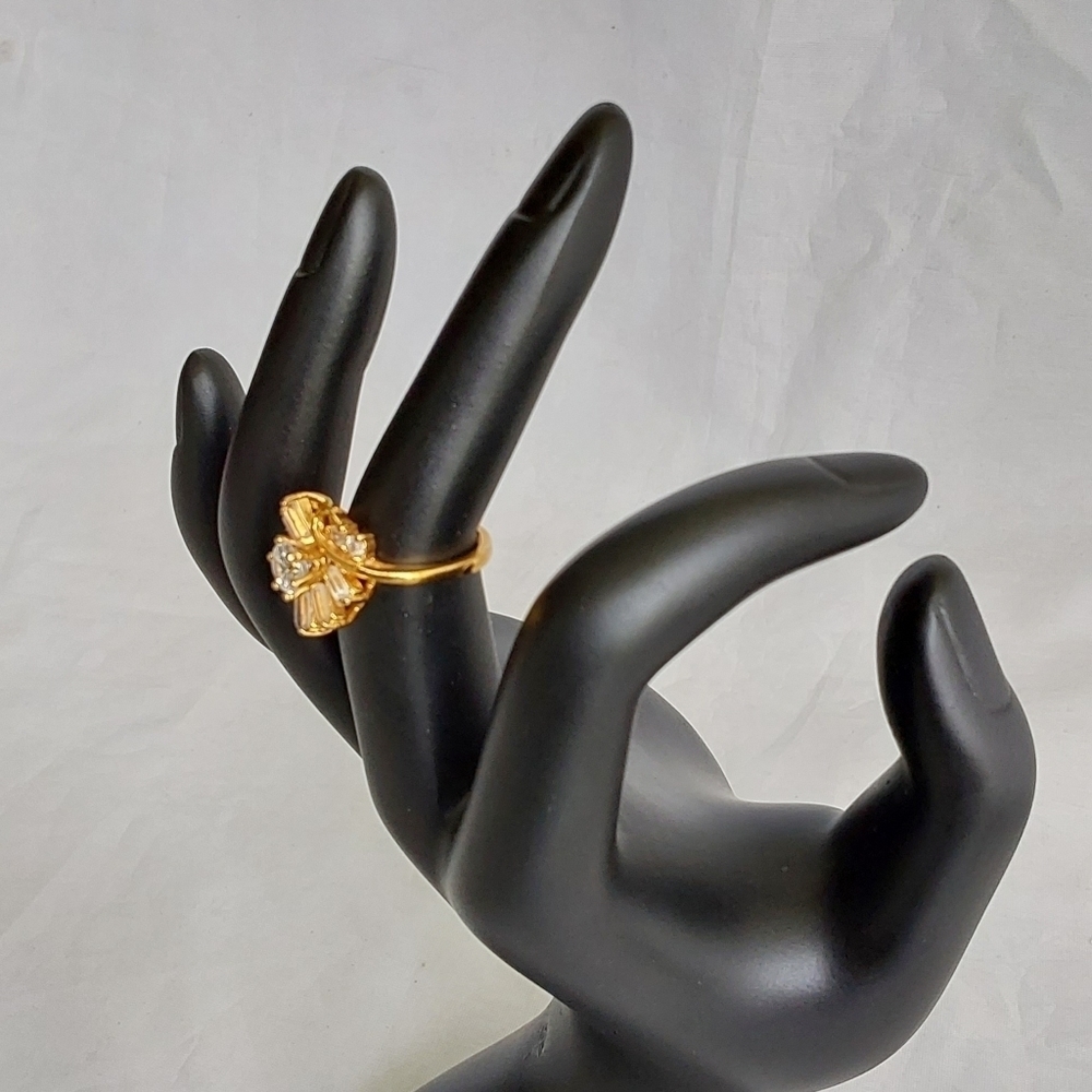 WOMEN'S SIZE 5‎ RING - Picture 2 of 6